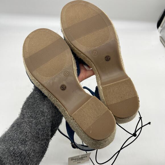 a.n.a Womens Dukes Heeled Sandals Denim Blue Size 11M - Picture 7 of 12